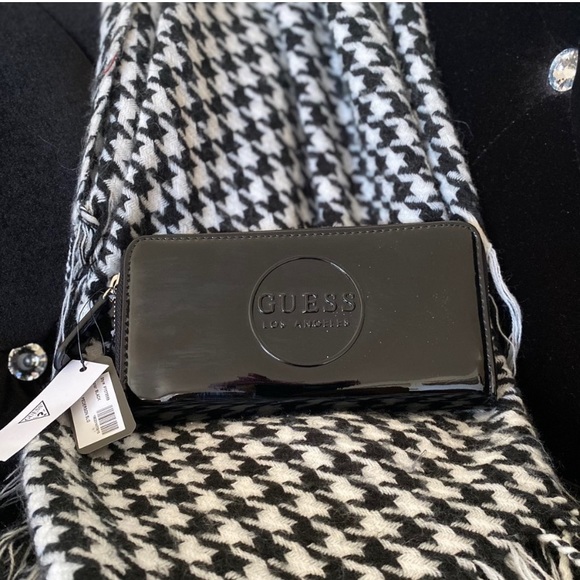Patent black guess wallet - Picture 2 of 6